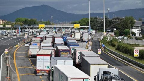 blocco del casello di Caserta Sud